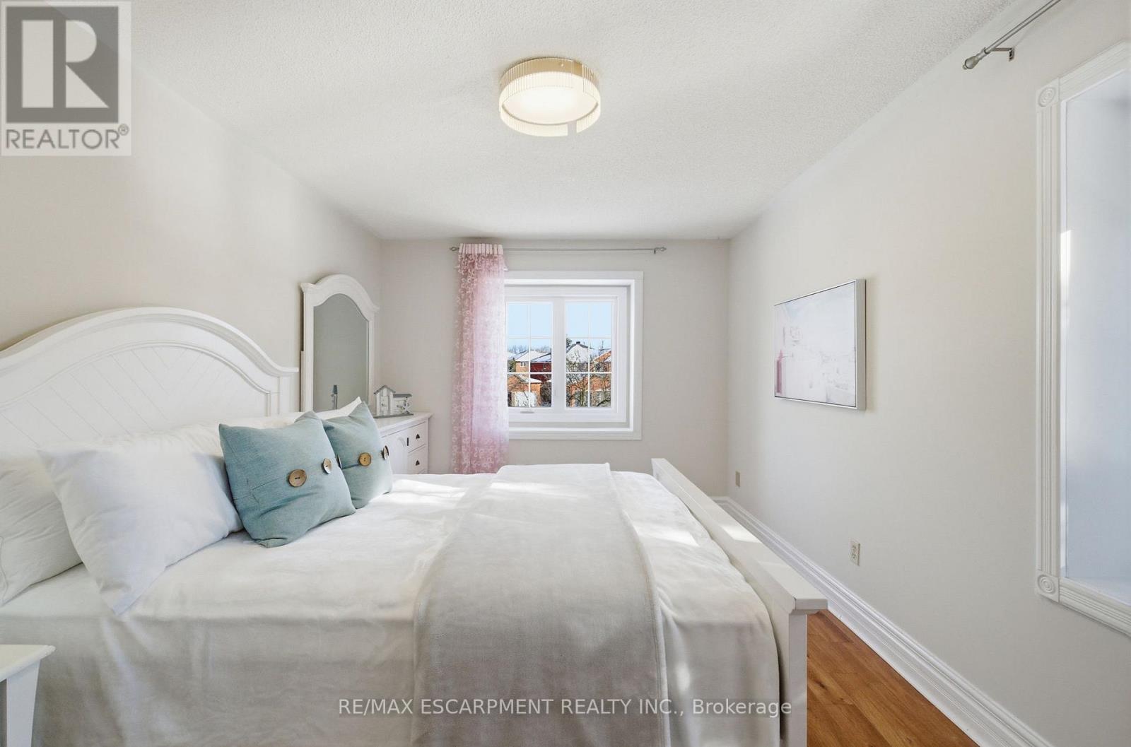 1466 Reeves Gate, Oakville, Ontario  L6M 3H3 - Photo 25 - W12724360