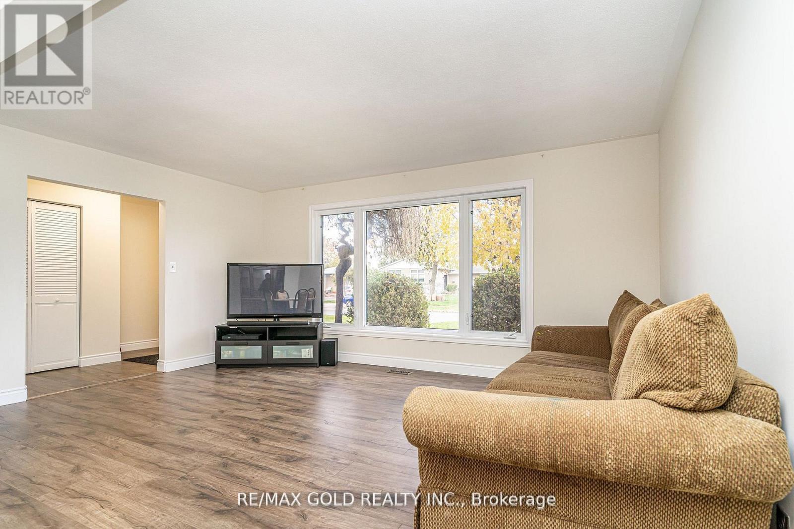 35 Duke Road, Brampton, Ontario  L6T 3J9 - Photo 10 - W12724384