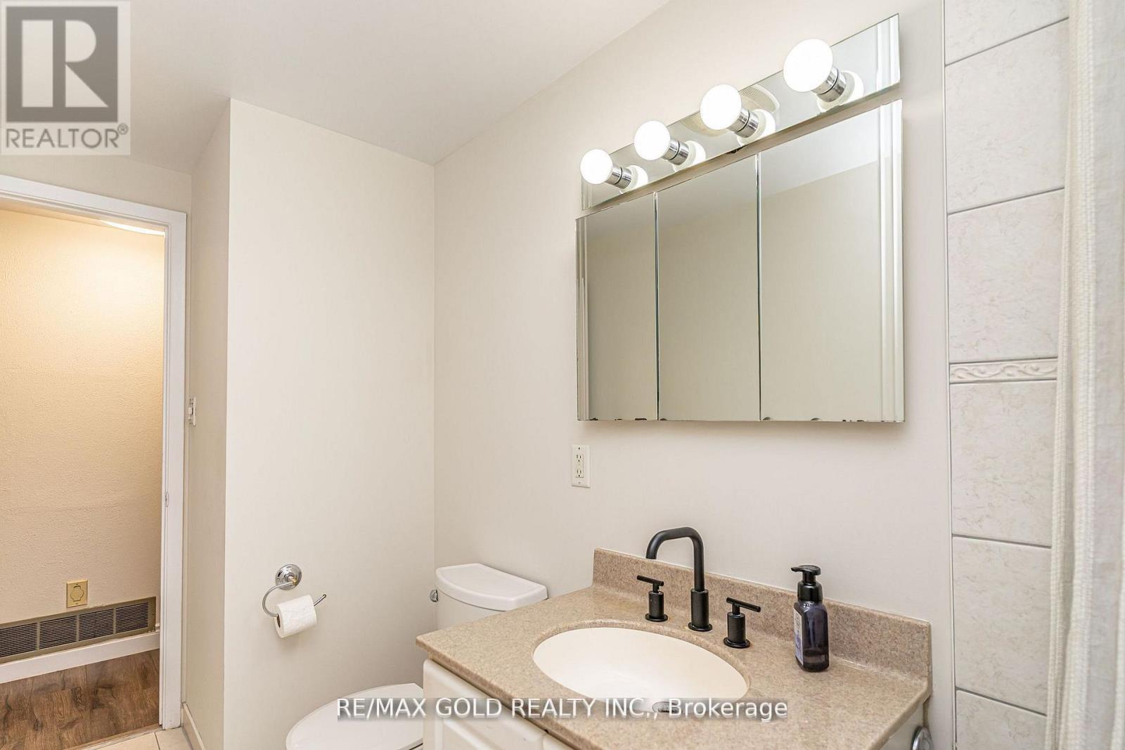 35 Duke Road, Brampton, Ontario  L6T 3J9 - Photo 28 - W12724384