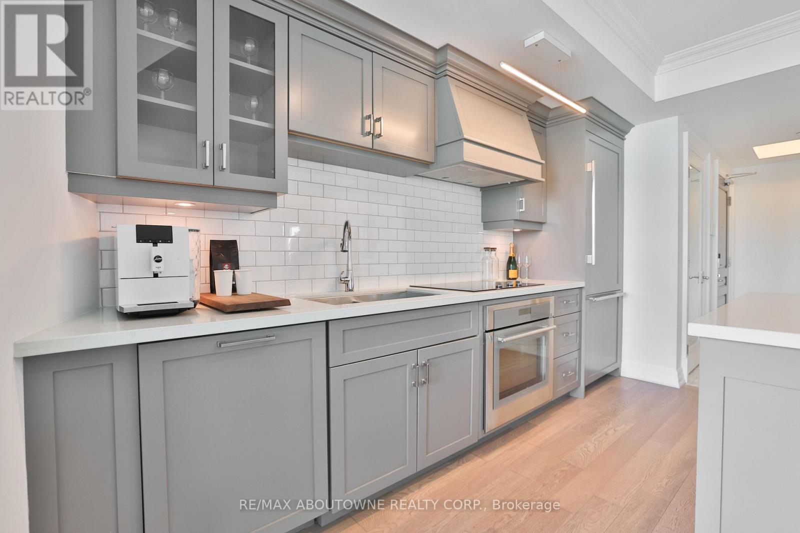 304 - 2060 Lakeshore Road, Burlington, Ontario  L7R 0G2 - Photo 16 - W12724390