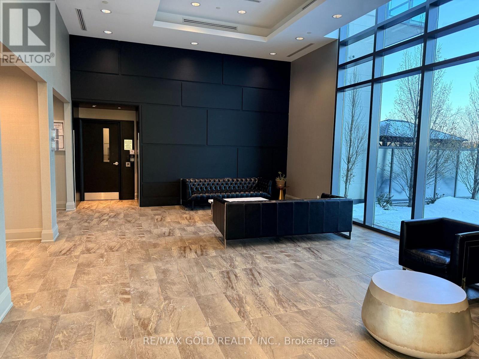 202 - 65 Yorkland Boulevard, Brampton, Ontario  L4C 9Z4 - Photo 18 - W12724392