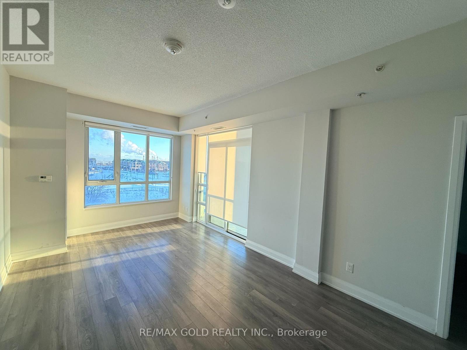 202 - 65 Yorkland Boulevard, Brampton, Ontario  L4C 9Z4 - Photo 3 - W12724392