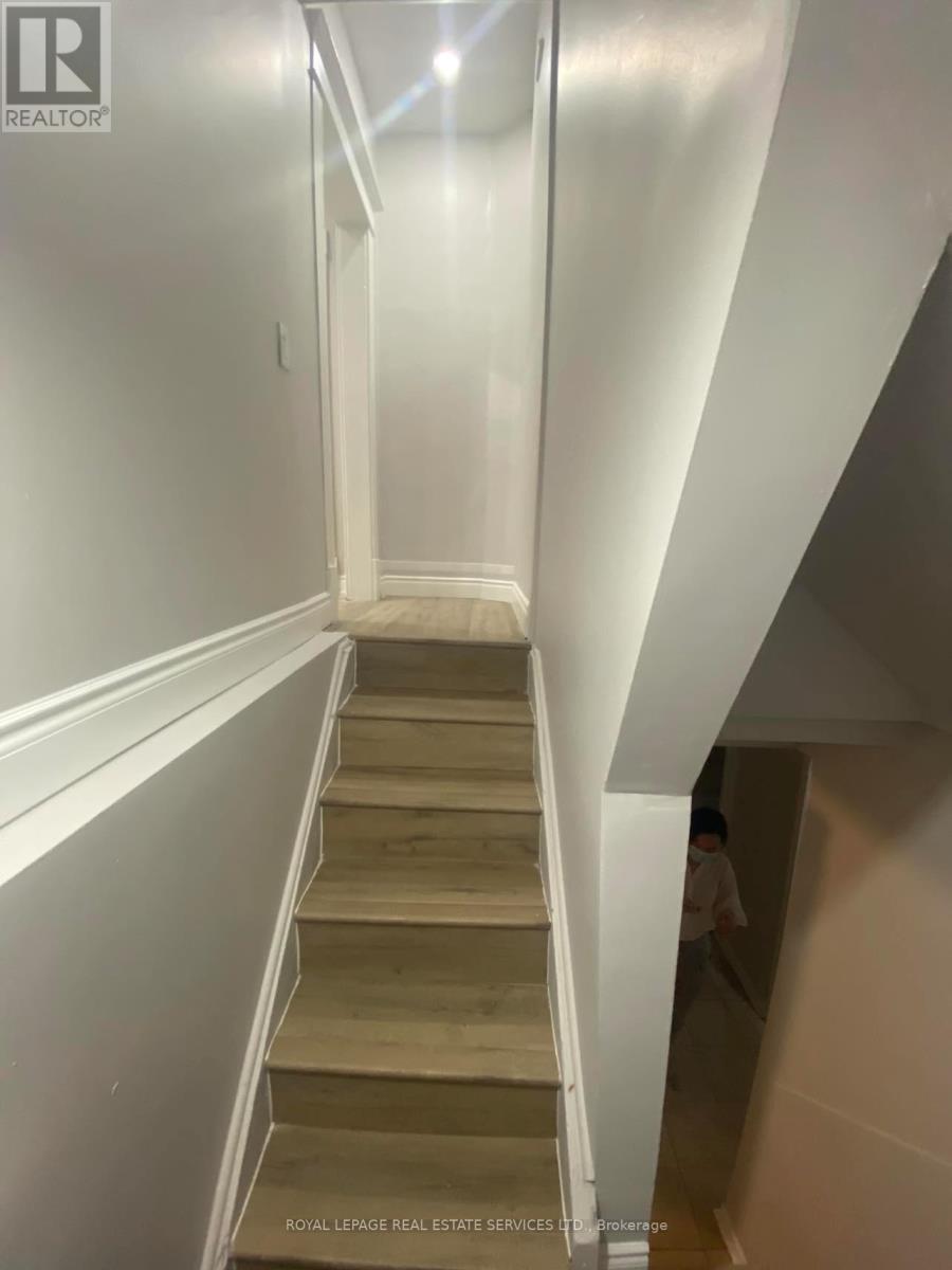 Unit C - 76 Guelph Street, Halton Hills, Ontario  L7G 3Z5 - Photo 11 - W12724460