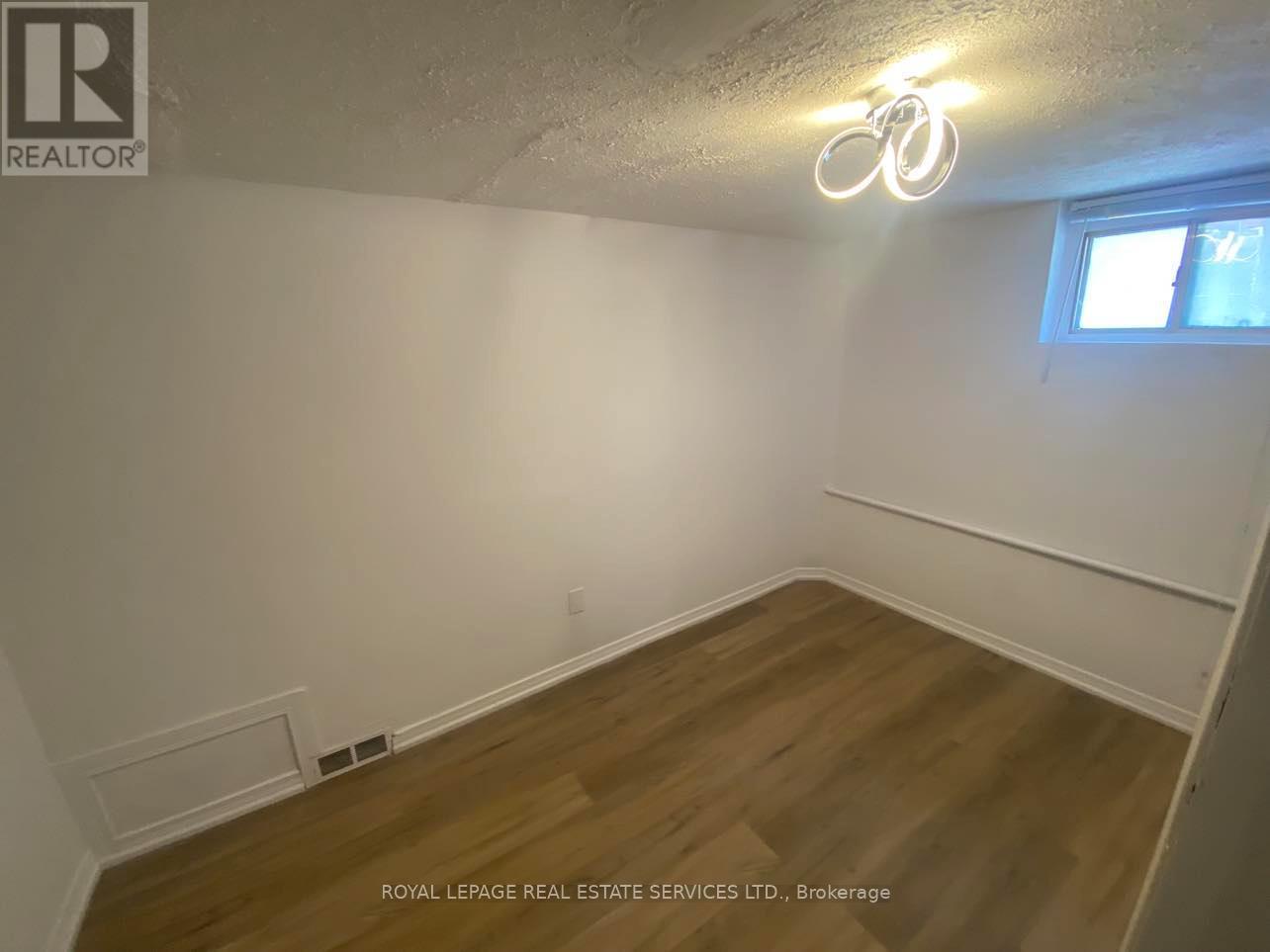 Unit C - 76 Guelph Street, Halton Hills, Ontario  L7G 3Z5 - Photo 13 - W12724460