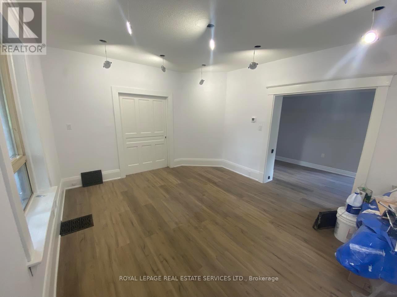 Unit C - 76 Guelph Street, Halton Hills, Ontario  L7G 3Z5 - Photo 4 - W12724460