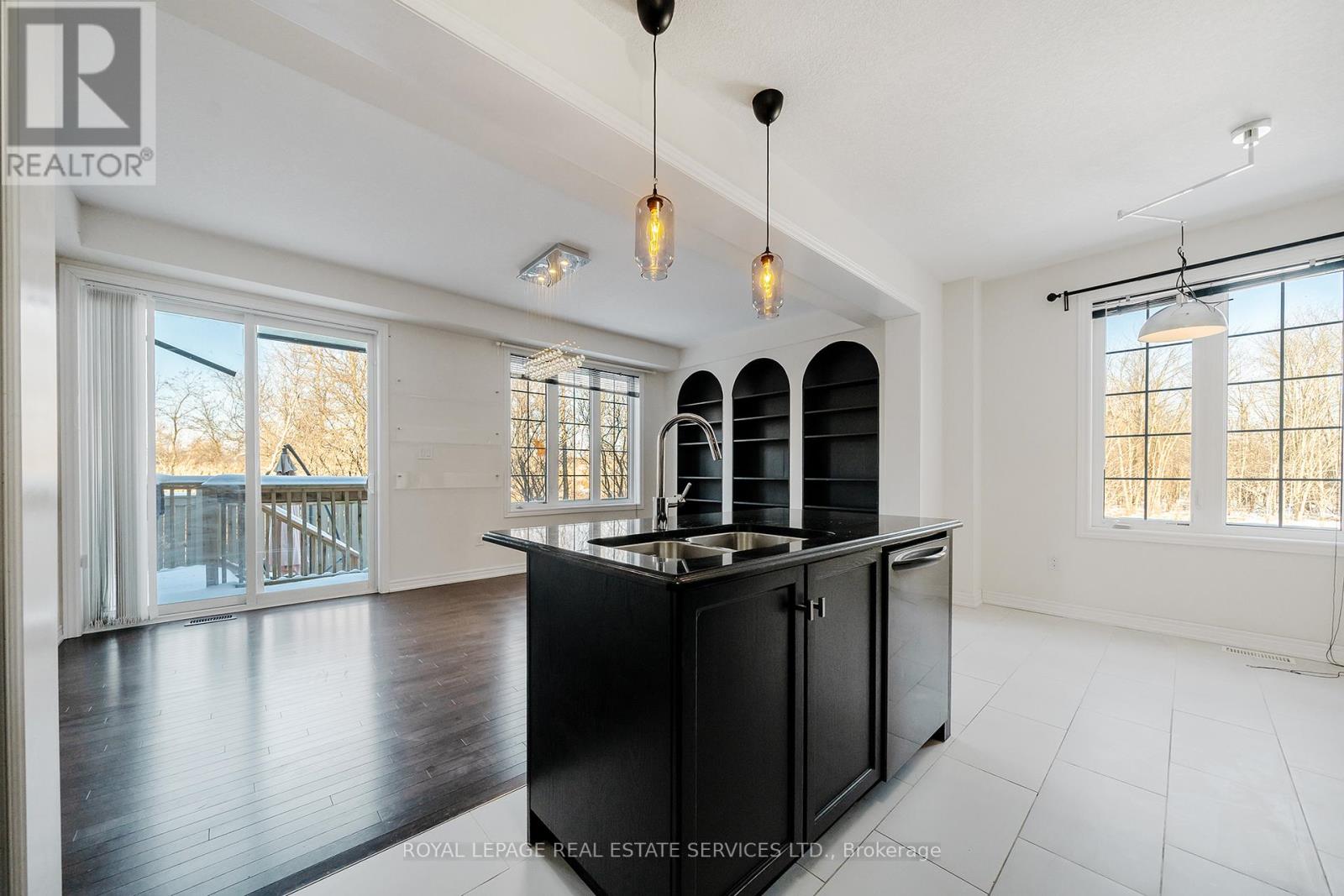 3349 Mockingbird Common, Oakville, Ontario  L6H 0X1 - Photo 15 - W12724490