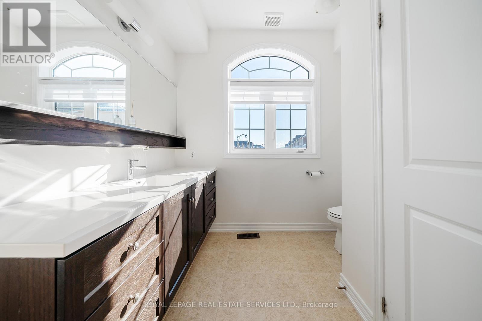 3349 Mockingbird Common, Oakville, Ontario  L6H 0X1 - Photo 22 - W12724490