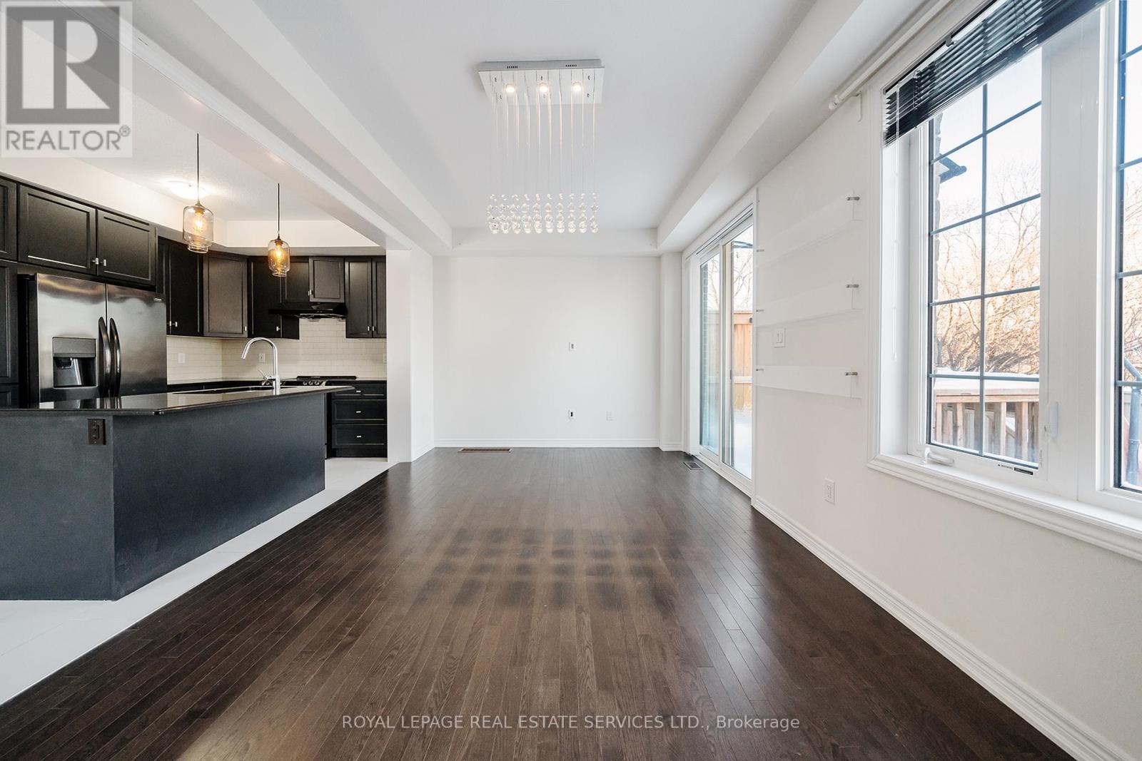 3349 Mockingbird Common, Oakville, Ontario  L6H 0X1 - Photo 6 - W12724490