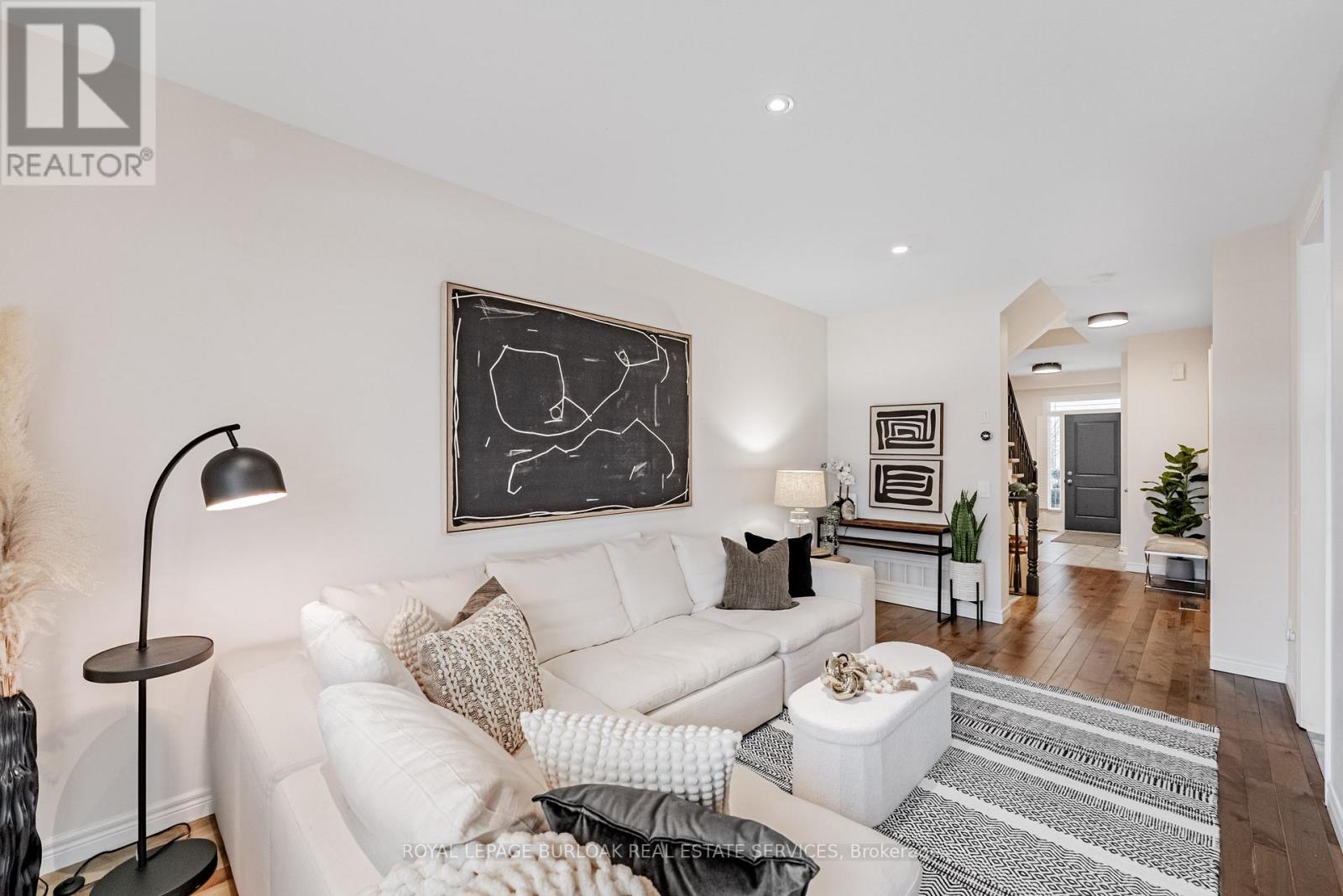 21 - 5056 New Street, Burlington, Ontario  L7L 1V1 - Photo 4 - W12724536