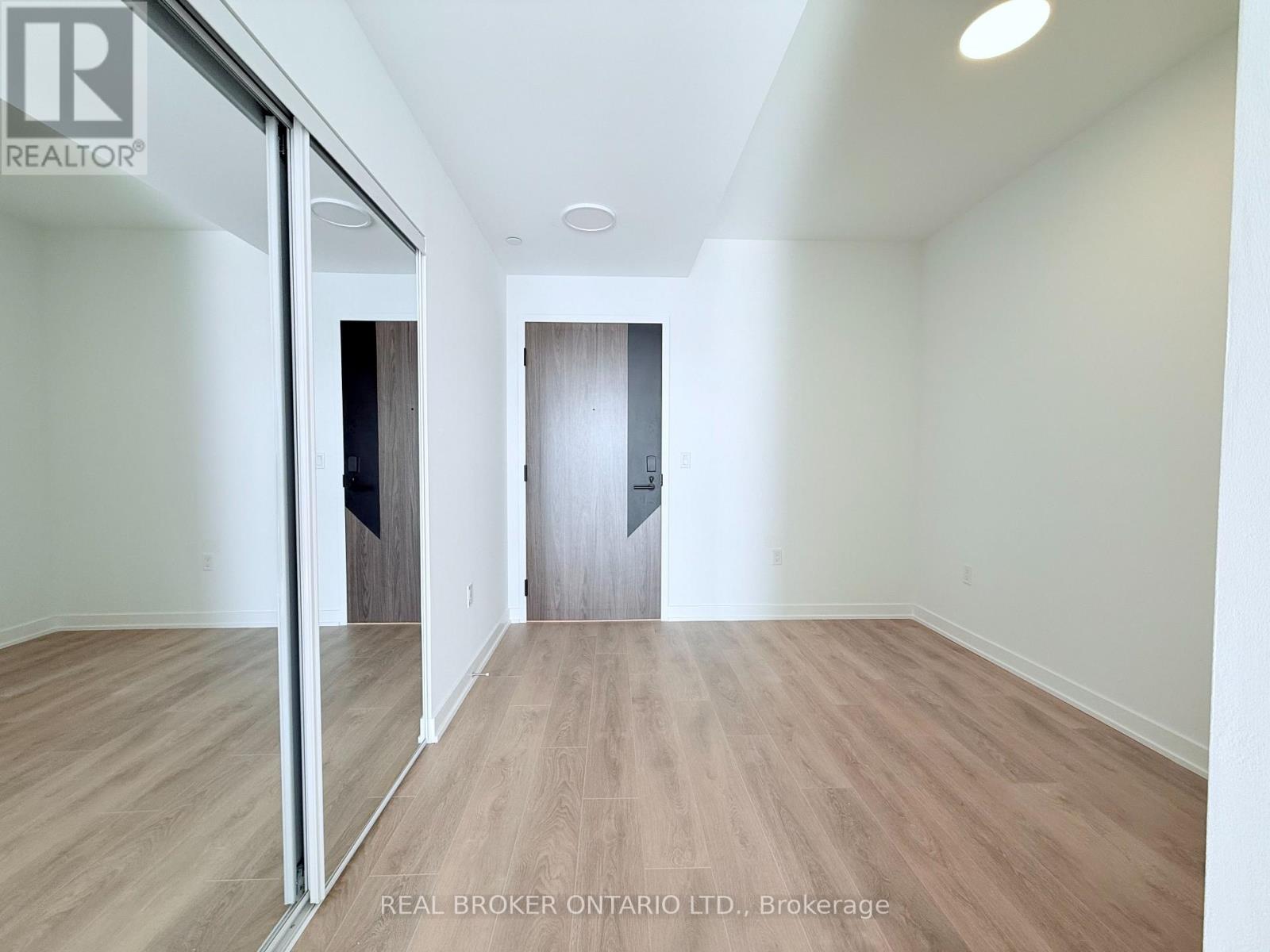 703 - 1037 The Queensway, Toronto, Ontario  M8Z 0H5 - Photo 6 - W12724540