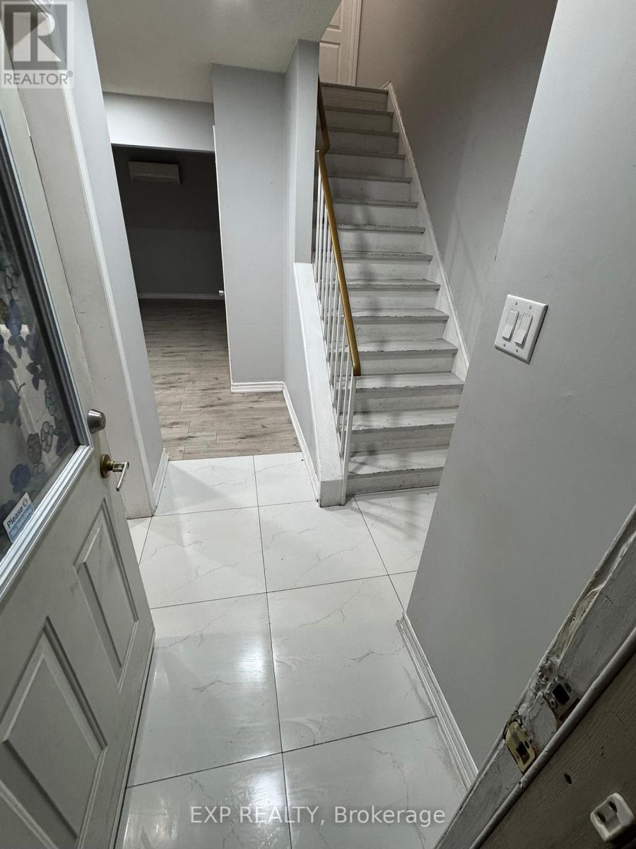 40 Gladstone Square, Brampton, Ontario  L6S 2H5 - Photo 6 - W12724544