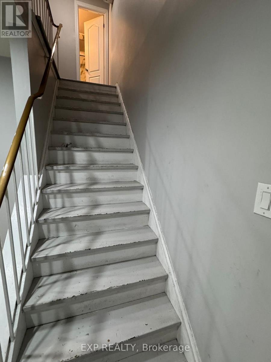 40 Gladstone Square, Brampton, Ontario  L6S 2H5 - Photo 7 - W12724544