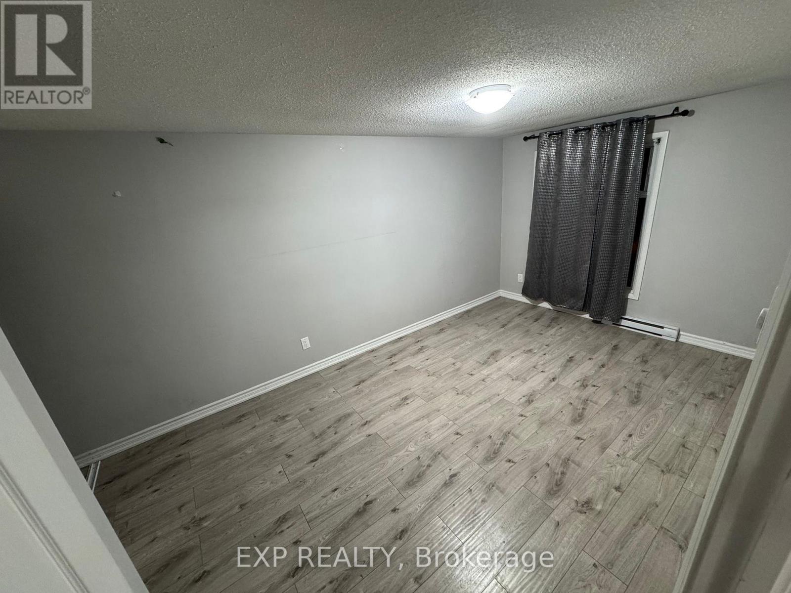 40 Gladstone Square, Brampton, Ontario  L6S 2H5 - Photo 9 - W12724544