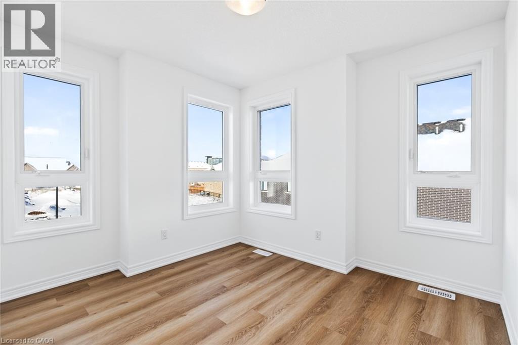 70 Kenesky Drive Unit# 1, Waterdown, Ontario  L8B 2A9 - Photo 35 - 40800566