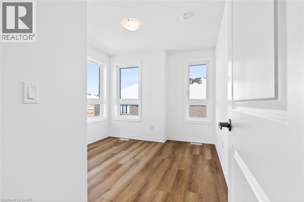 70 Kenesky Drive Unit# 1, Waterdown, Ontario  L8B 2A9 - Photo 36 - 40800566