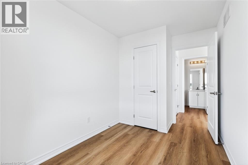 70 Kenesky Drive Unit# 1, Waterdown, Ontario  L8B 2A9 - Photo 37 - 40800566