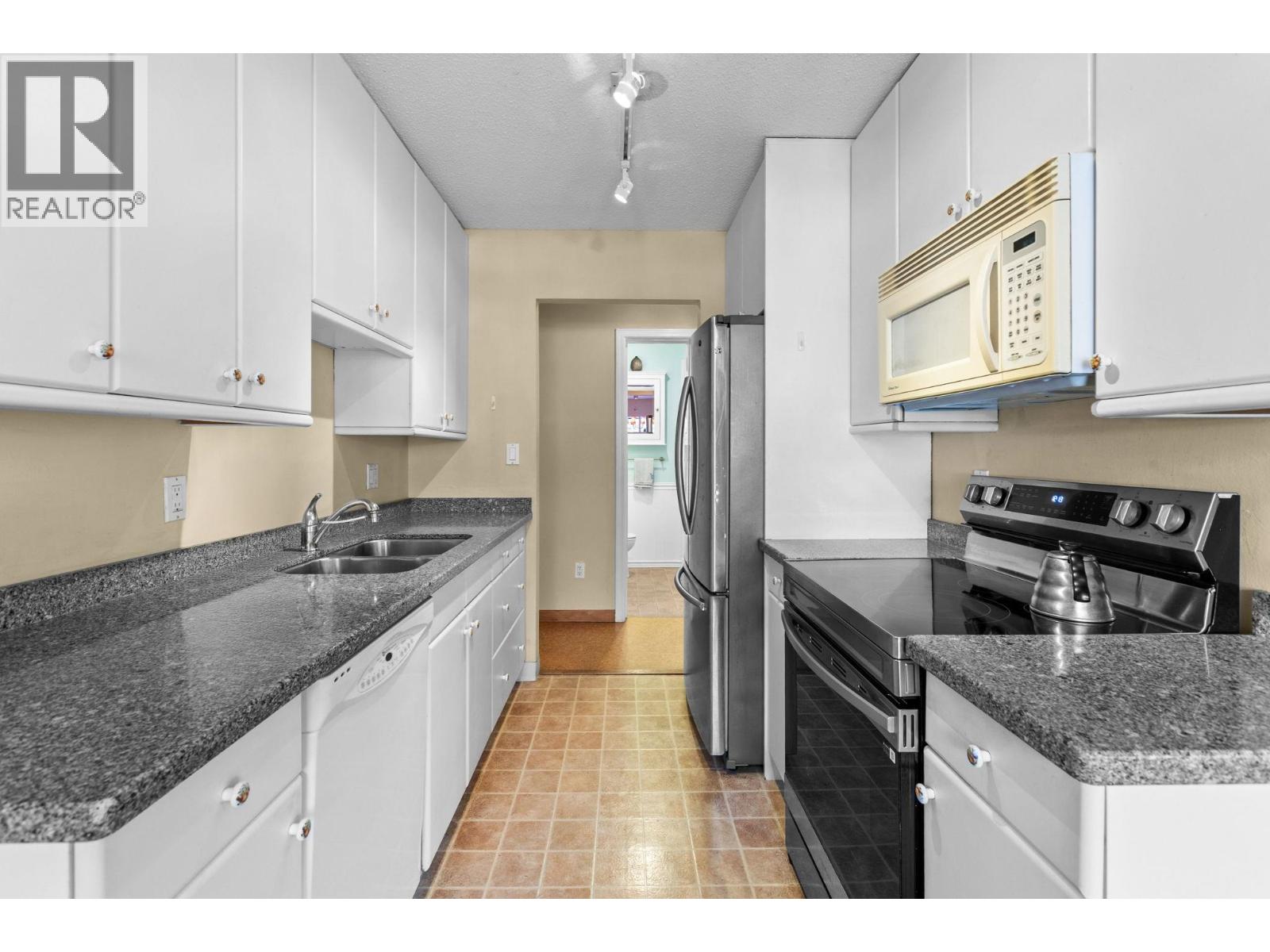 54 912 Premier Street, North Vancouver, British Columbia  V7J 2G8 - Photo 11 - R3081612