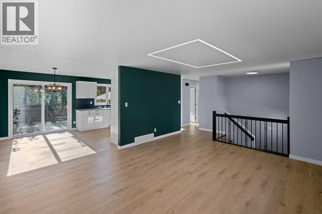 6209 42 Avenue, Camrose, Alberta  T4V 2W8 - Photo 8 - A2259835