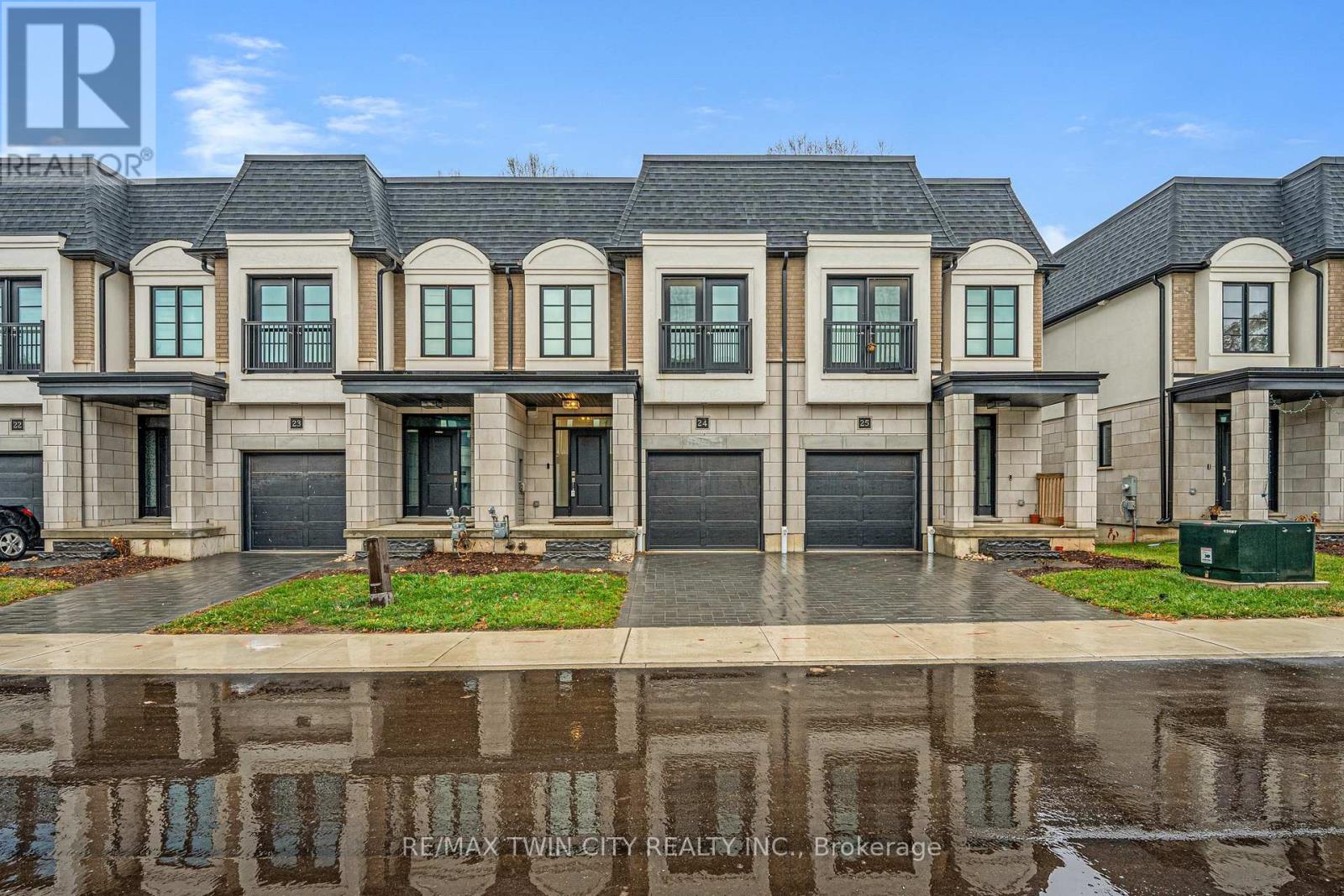 24 - 143 ELGIN STREET N, Cambridge, Ontario