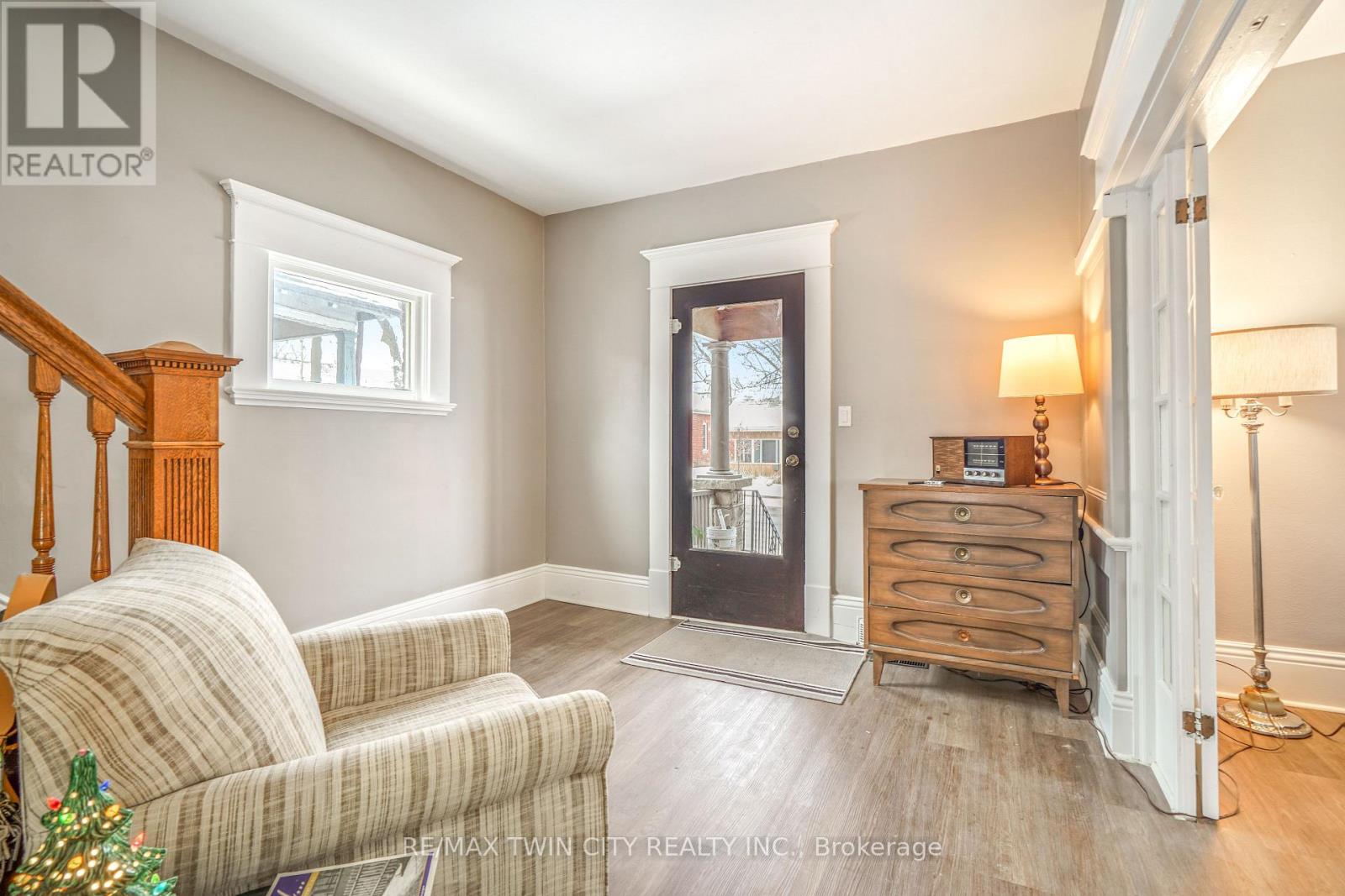 353 Dalhousie Street, Brantford, Ontario  N3S 3V9 - Photo 9 - X12724476