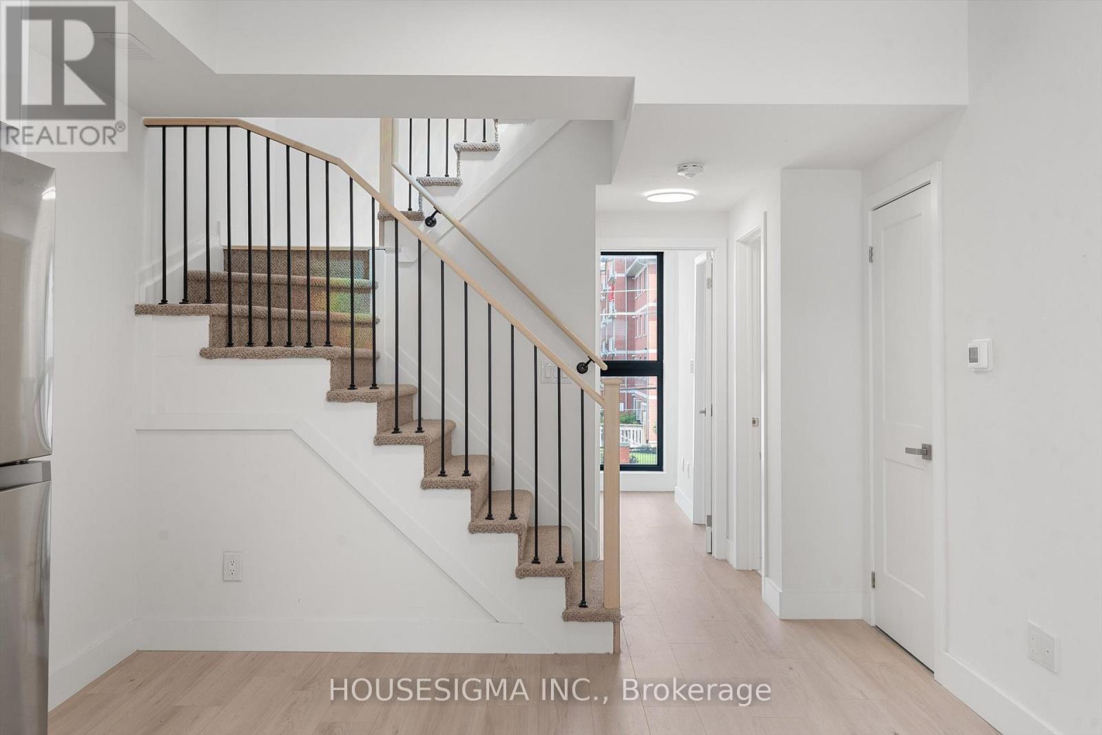 302 - 7277 Wilson Crescent, Niagara Falls, Ontario  L2G 4R8 - Photo 11 - X12724506