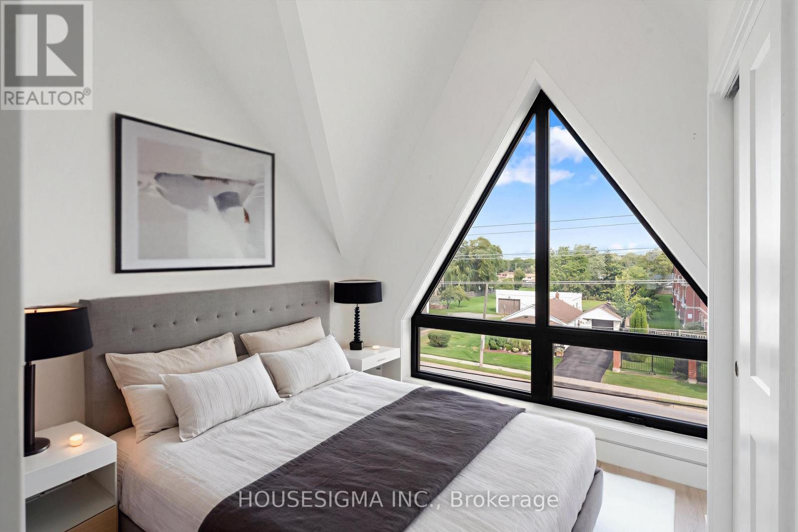 302 - 7277 Wilson Crescent, Niagara Falls, Ontario  L2G 4R8 - Photo 21 - X12724506