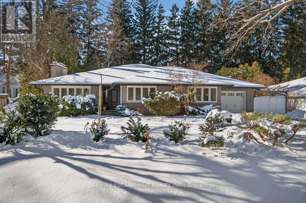 16 LOVERS LANE, Hamilton, Ontario