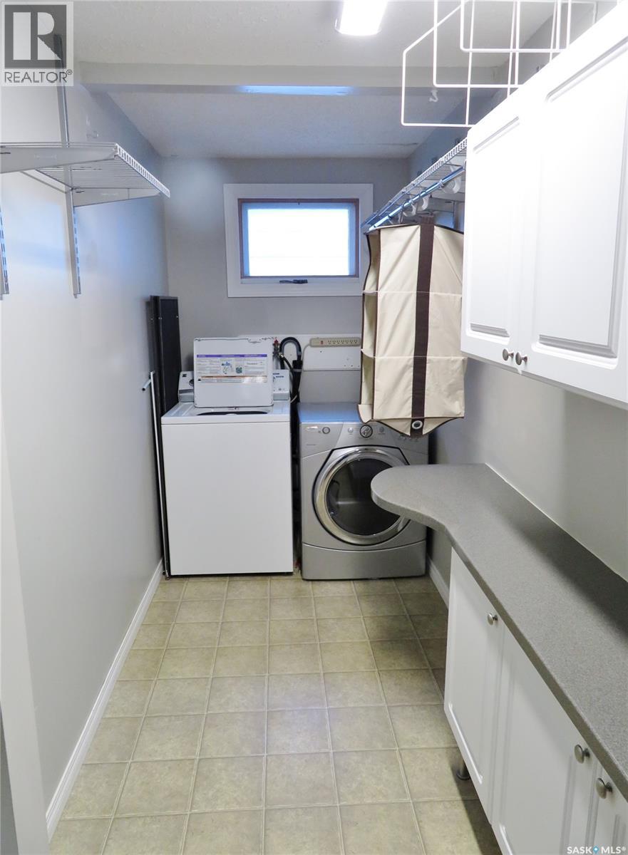 1506 E Avenue N, Saskatoon, Saskatchewan  S7L 1T8 - Photo 7 - SK027316