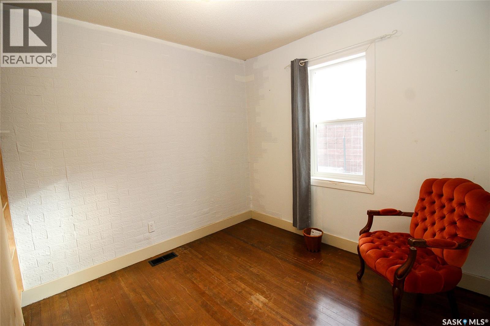 688 1st Street W, Shaunavon, Saskatchewan  S0N 2M0 - Photo 16 - SK027315