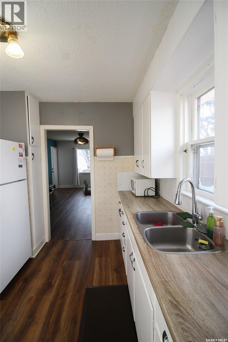 688 1st Street W, Shaunavon, Saskatchewan  S0N 2M0 - Photo 20 - SK027315