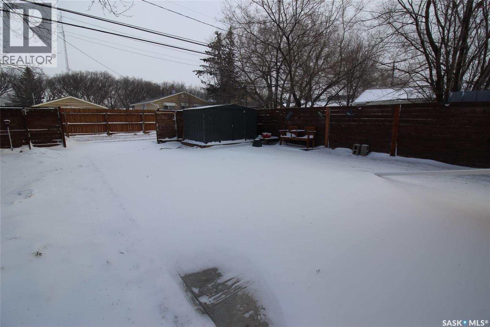 688 1st Street W, Shaunavon, Saskatchewan  S0N 2M0 - Photo 28 - SK027315