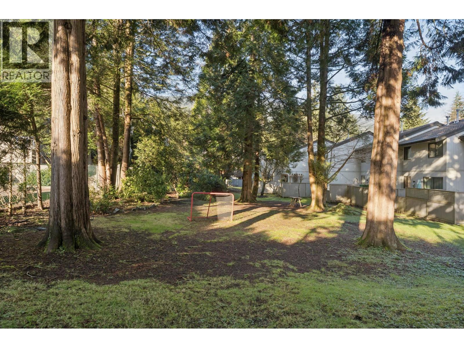 2060 Deep Cove Crescent, North Vancouver, British Columbia  V7G 1T2 - Photo 28 - R3082432