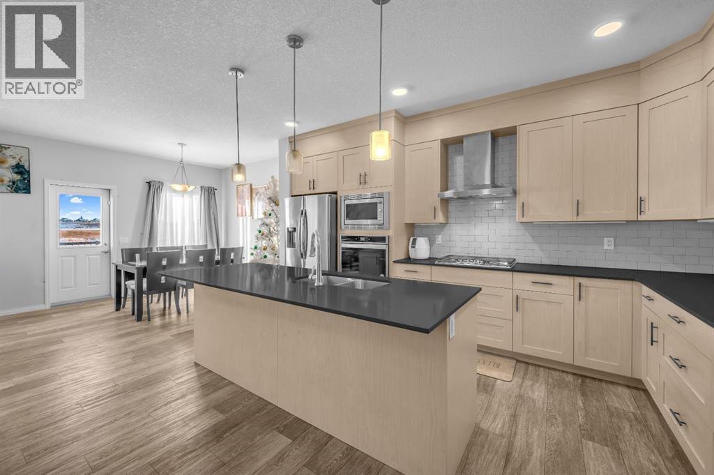 71 Homestead Grove Ne, Calgary, Alberta  T3J 2G7 - Photo 8 - A2280039