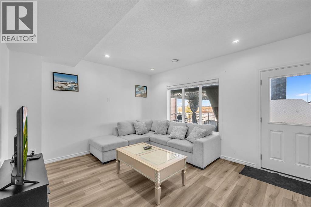 71 Homestead Grove Ne, Calgary, Alberta  T3J 2G7 - Photo 31 - A2280039