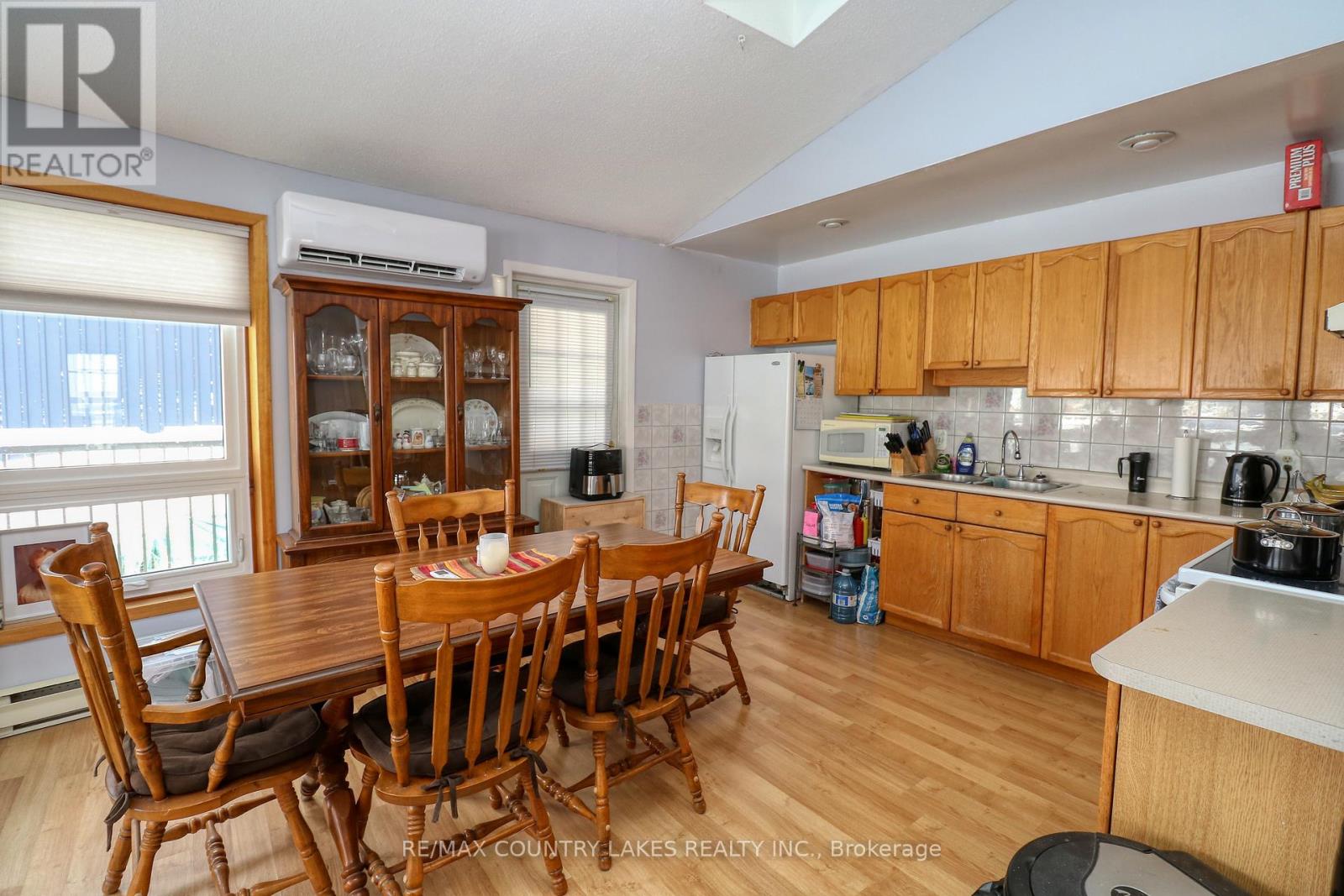 34 Simcoe Road, Ramara, Ontario  L0K 1B0 - Photo 6 - S12700602