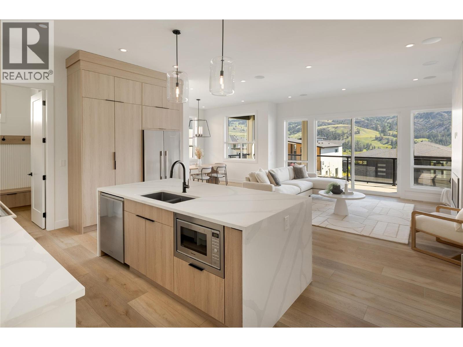 893 Loseth Drive, Kelowna, British Columbia  V1P 0A8 - Photo 10 - 10373179