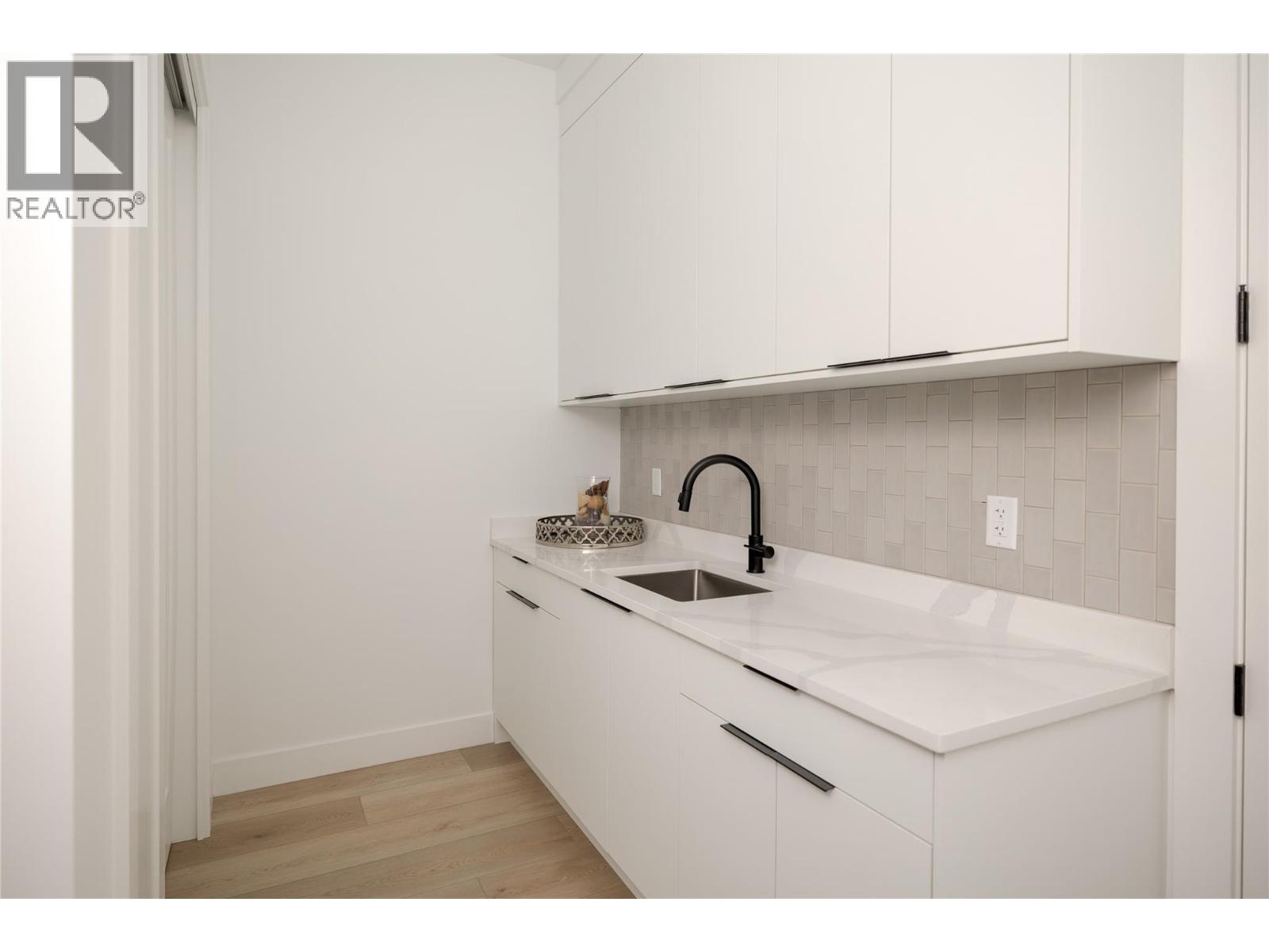 893 Loseth Drive, Kelowna, British Columbia  V1P 0A8 - Photo 25 - 10373179