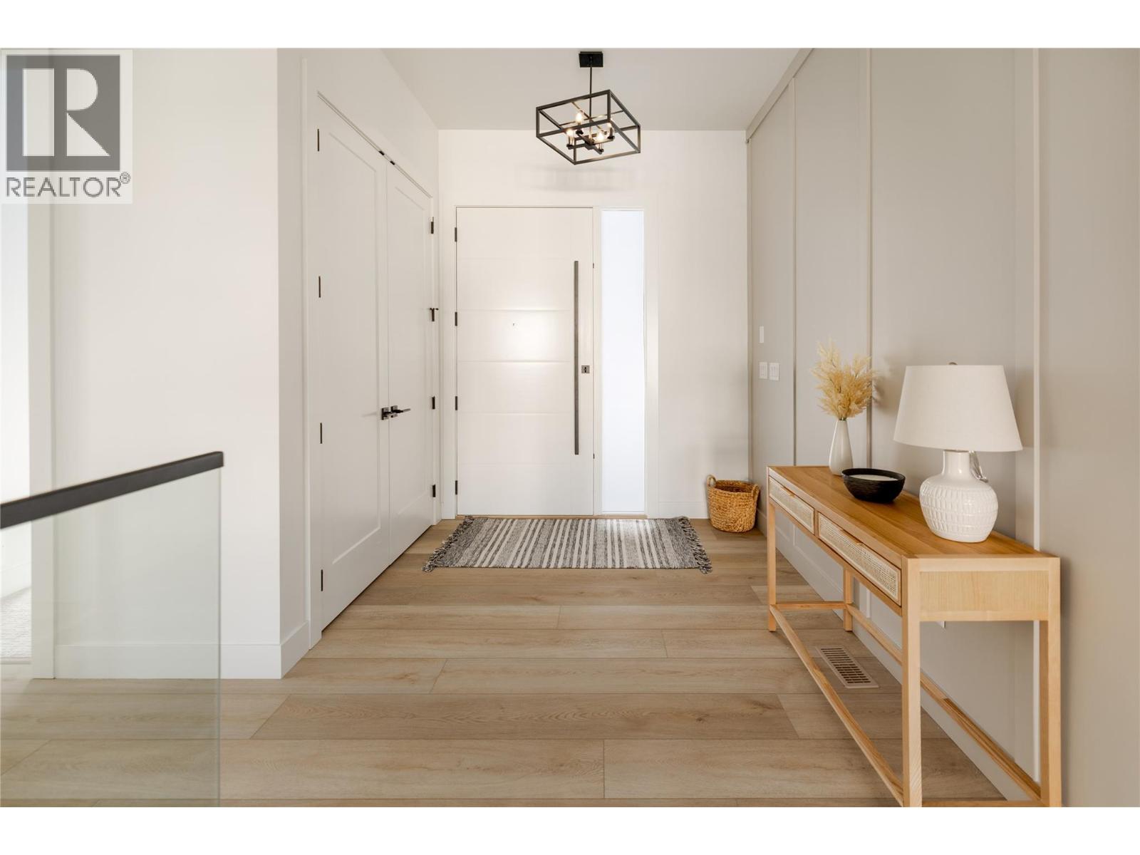 893 Loseth Drive, Kelowna, British Columbia  V1P 0A8 - Photo 36 - 10373179