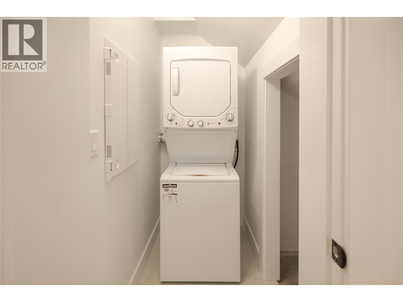 893 Loseth Drive, Kelowna, British Columbia  V1P 0A8 - Photo 59 - 10373179