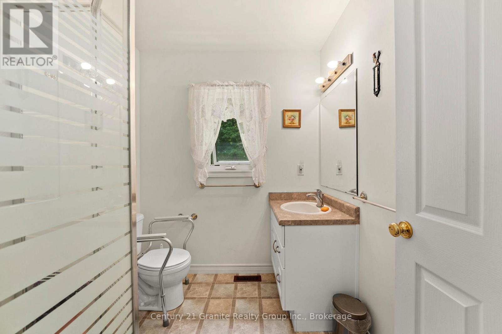 1753 Northshore Road, Algonquin Highlands, Ontario  K0M 1J1 - Photo 19 - X12724676