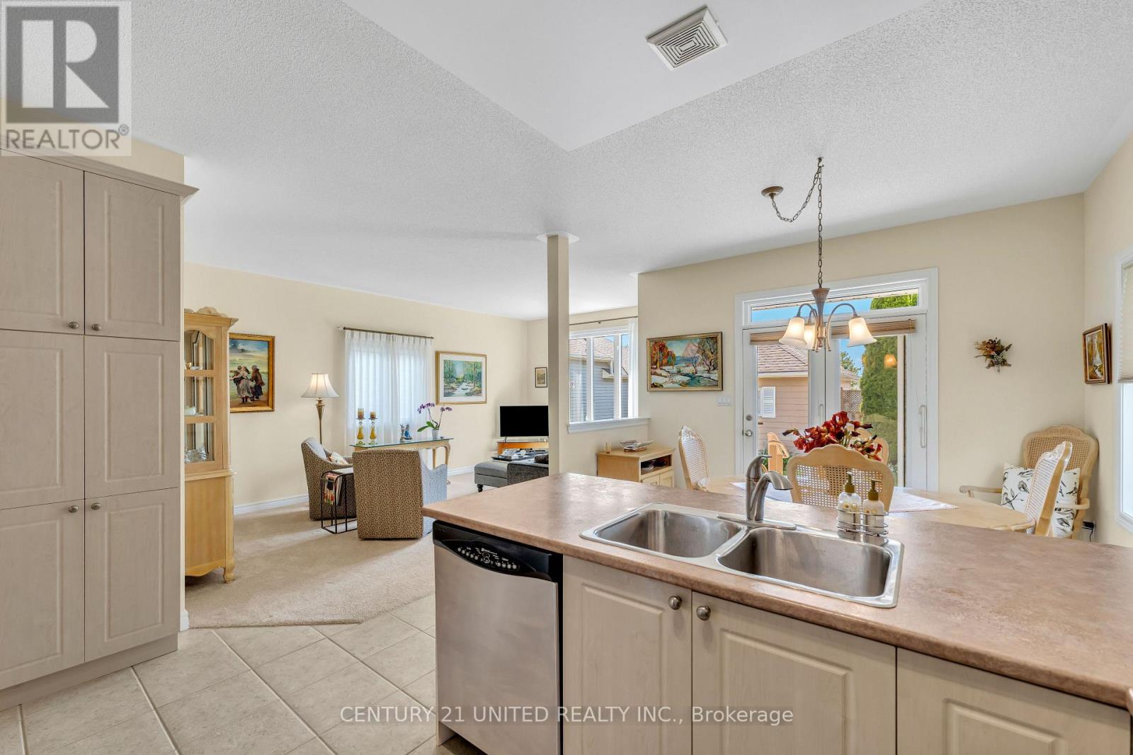 745 Prince Of Wales Drive, Cobourg, Ontario  K9A 5X9 - Photo 6 - X12724652