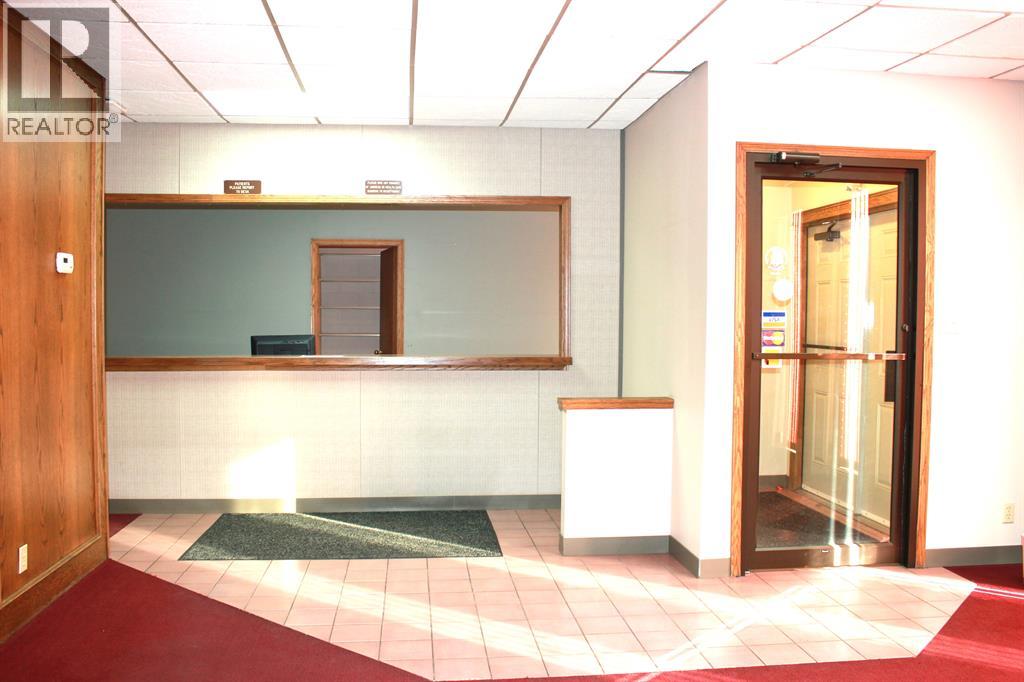 360 2 Street Se, Medicine Hat, Alberta  T1A 0C1 - Photo 3 - A2212910