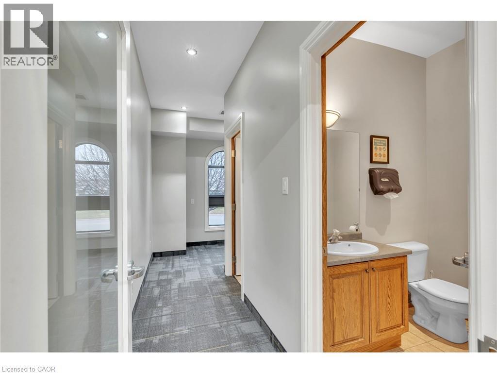 735 Bridge Street W, Waterloo, Ontario  N2V 2H1 - Photo 9 - 40800152