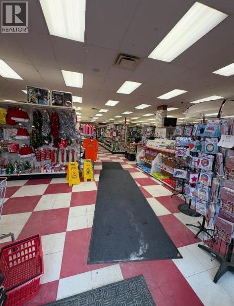 123 Dollar Store Branch Sw, Calgary, Alberta  T2Y 4S6 - Photo 3 - A2275000