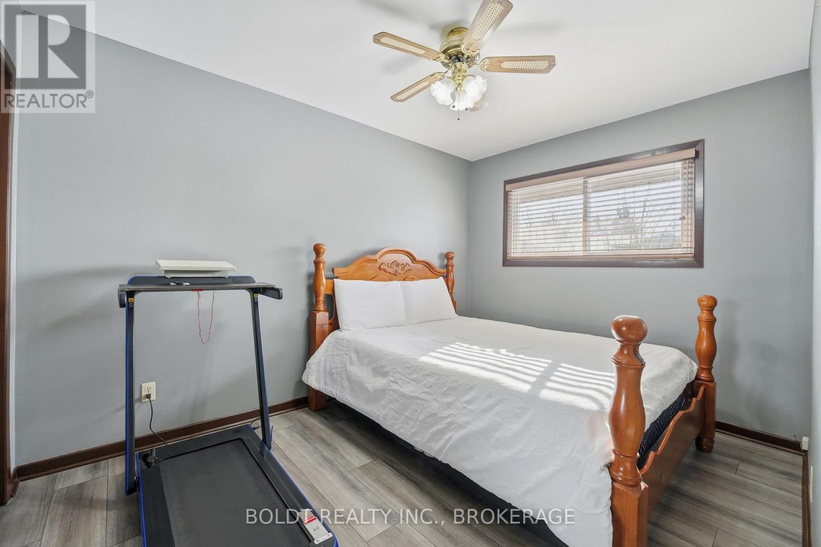 32 Old Oxford Road, St. Catharines, Ontario  L2M 2K1 - Photo 17 - X12724618