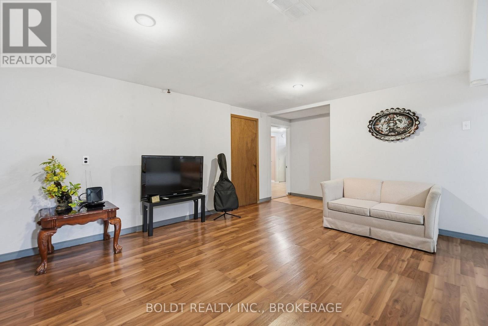 32 Old Oxford Road, St. Catharines, Ontario  L2M 2K1 - Photo 23 - X12724618