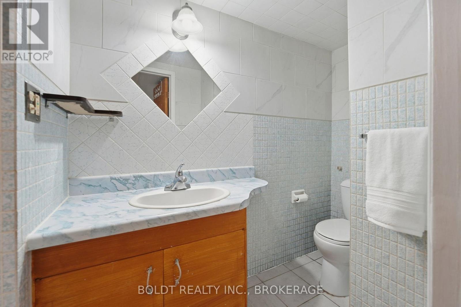 32 Old Oxford Road, St. Catharines, Ontario  L2M 2K1 - Photo 28 - X12724618