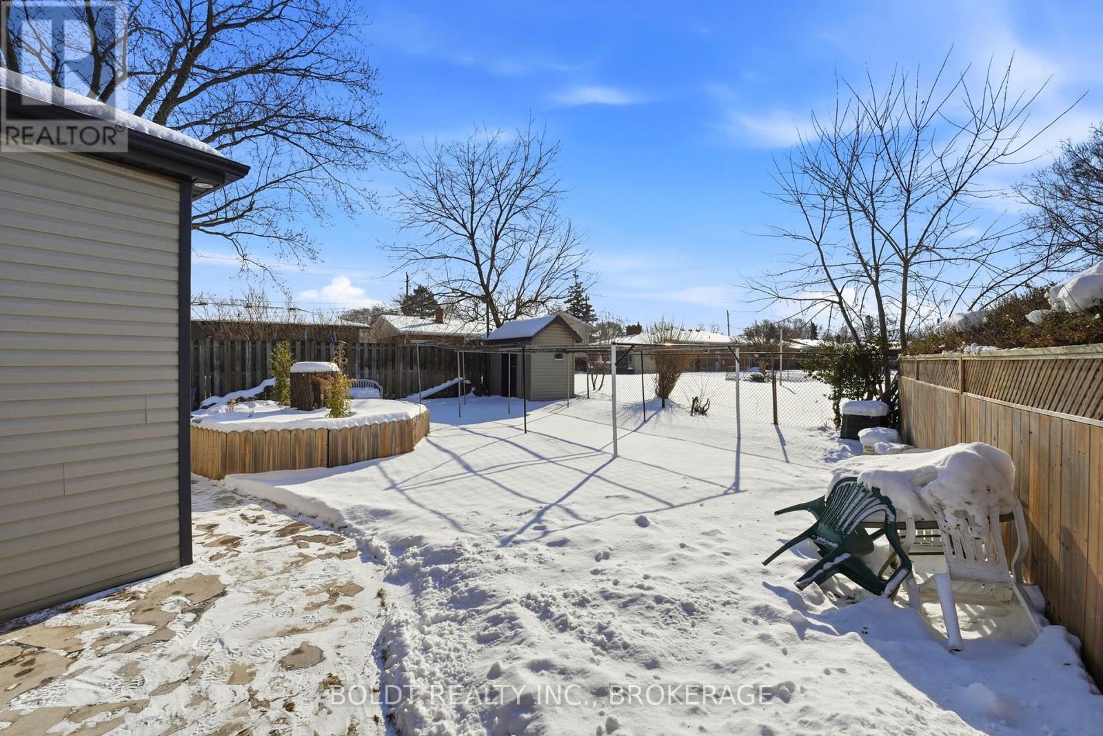 32 Old Oxford Road, St. Catharines, Ontario  L2M 2K1 - Photo 33 - X12724618