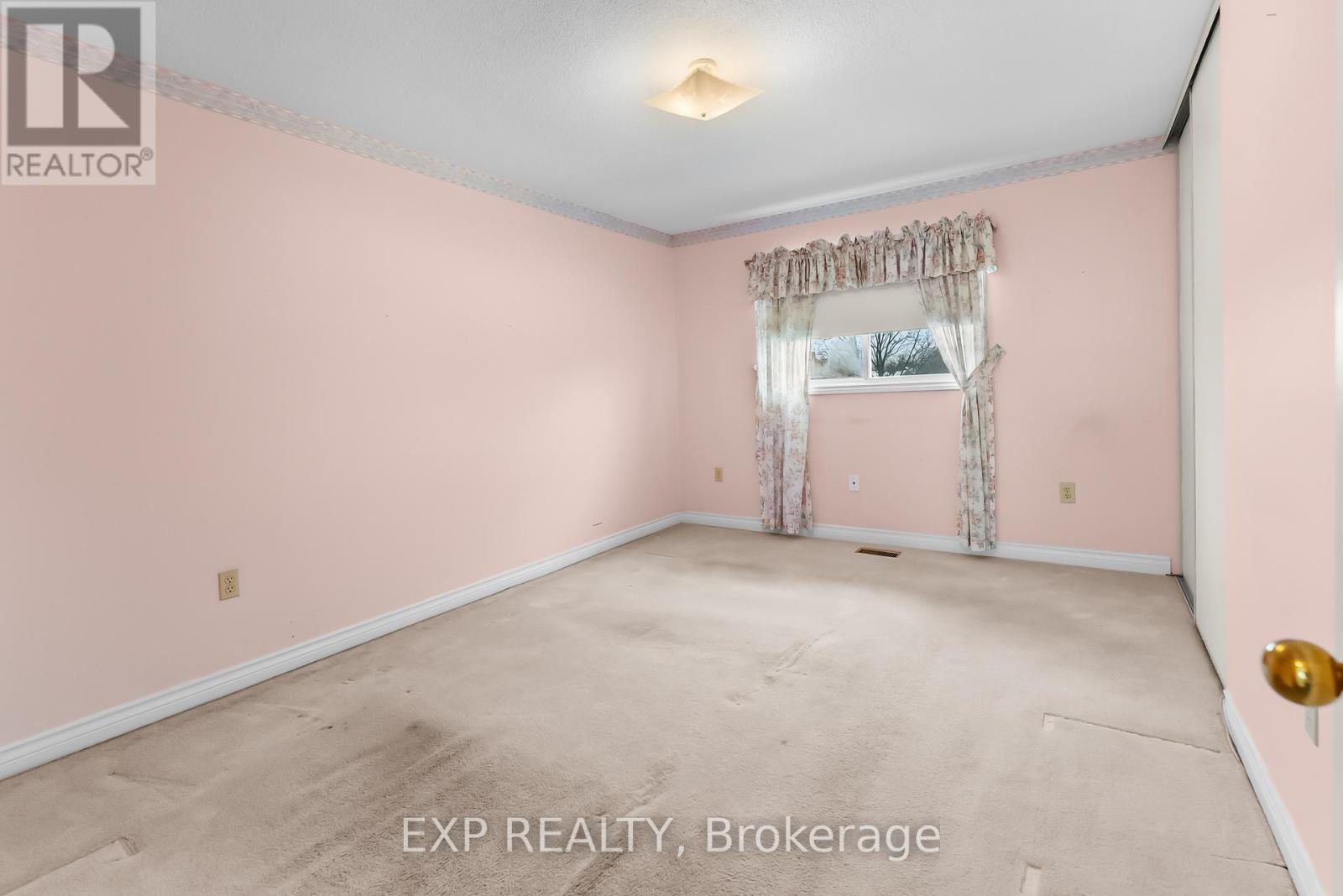 10 Heritage Court, St. Catharines, Ontario  L2S 3H8 - Photo 19 - X12724658