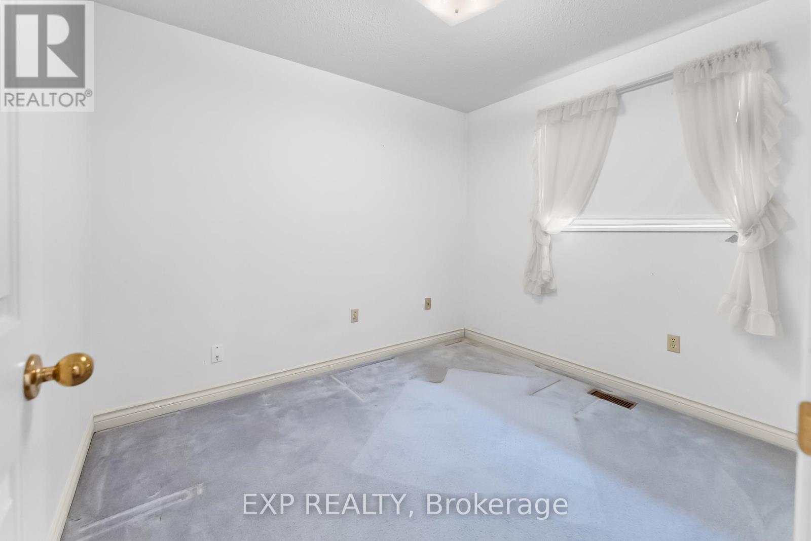 10 Heritage Court, St. Catharines, Ontario  L2S 3H8 - Photo 21 - X12724658